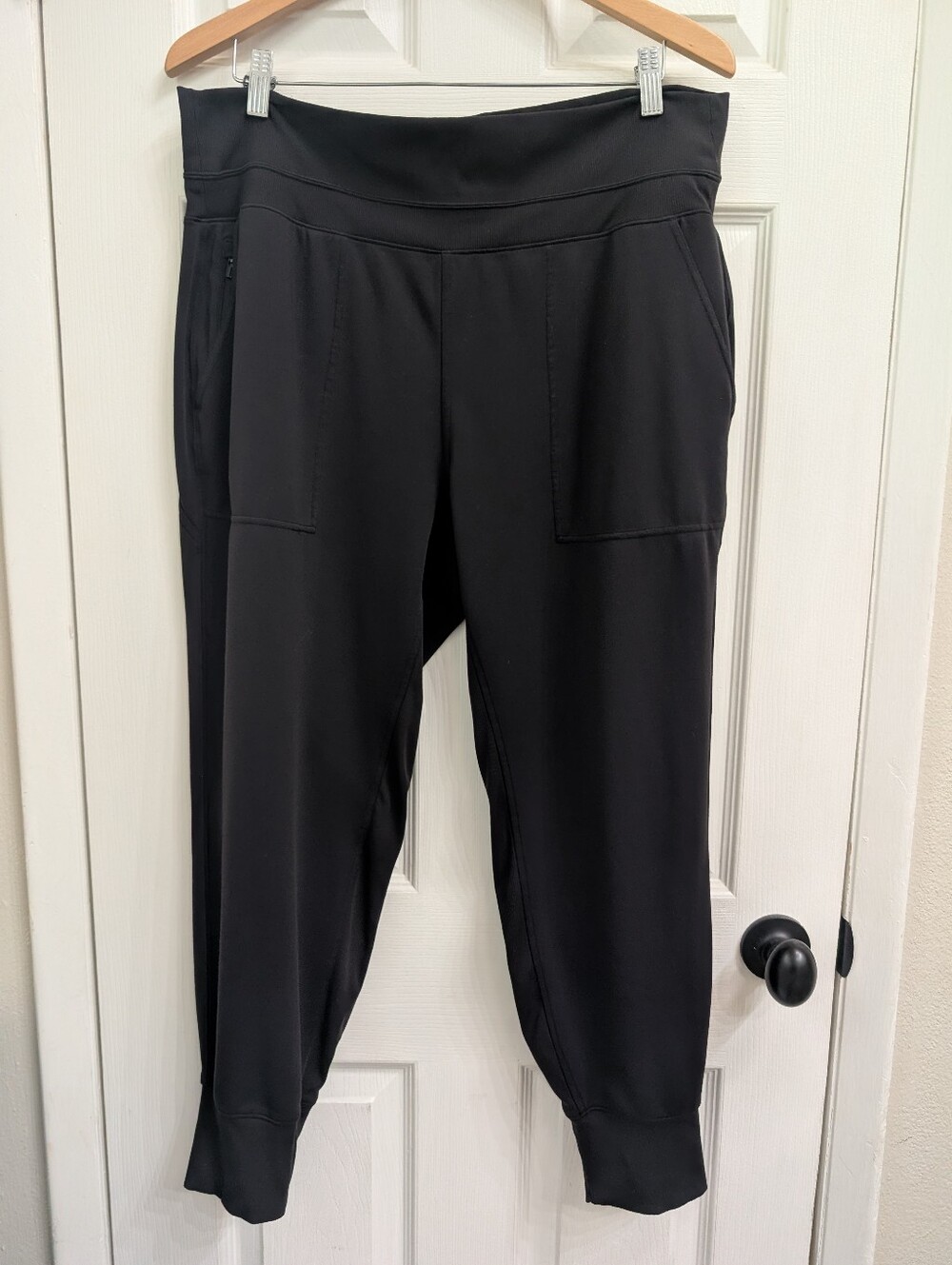 Athleta Women's XL Venice Jogger 27" Pants Black Stretch Pockets Pull On